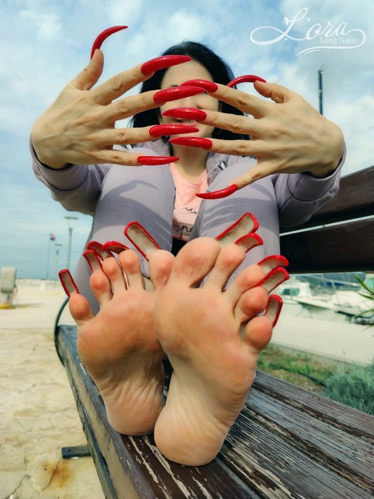 Photoshoot "LONG NAILS ⛵ ASMR TAPPING on the PIER"