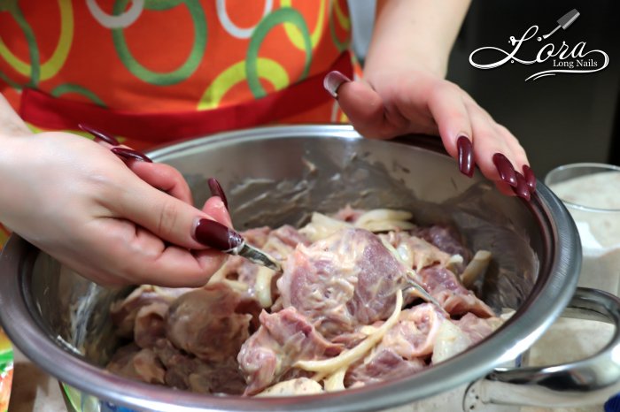 Cooking 🔪 kebab with long nails