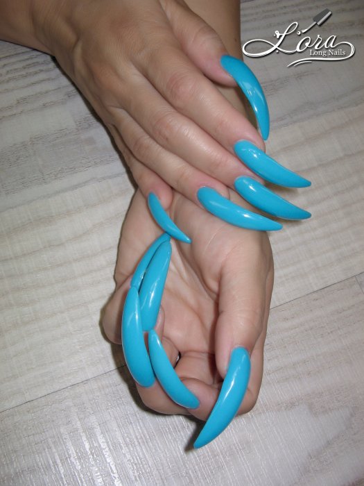 Long blue nails - photo shoot for the video (archive 05.08.2018)