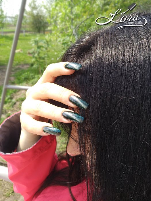 Long green nails in nature (archive 04.05.2020)