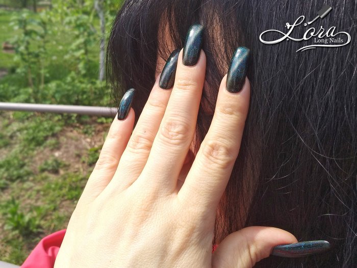 Long green nails in nature (archive 04.05.2020)