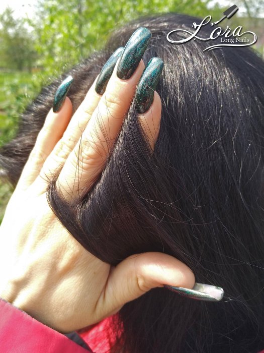 Long green nails in nature (archive 04.05.2020)