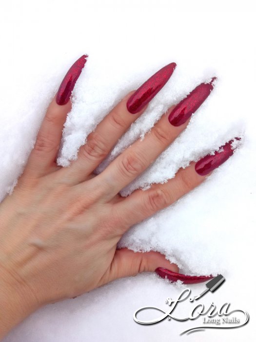 Red long nails - photo shoot for video (archived 18.12.2018)