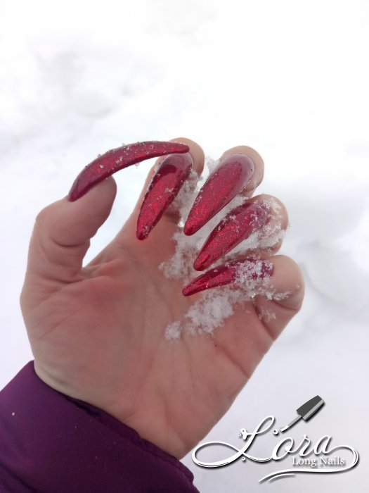 Red long nails - photo shoot for video (archived 18.12.2018)