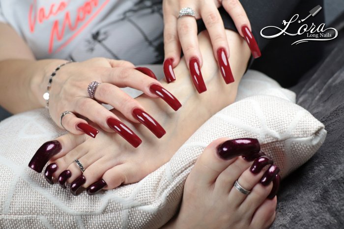 Toenails and fingernails 💅 RED NAILS (photosession 26.11.2020)