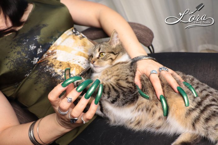 Photoshoot "Long green nails and my pussy "MoorKissa"