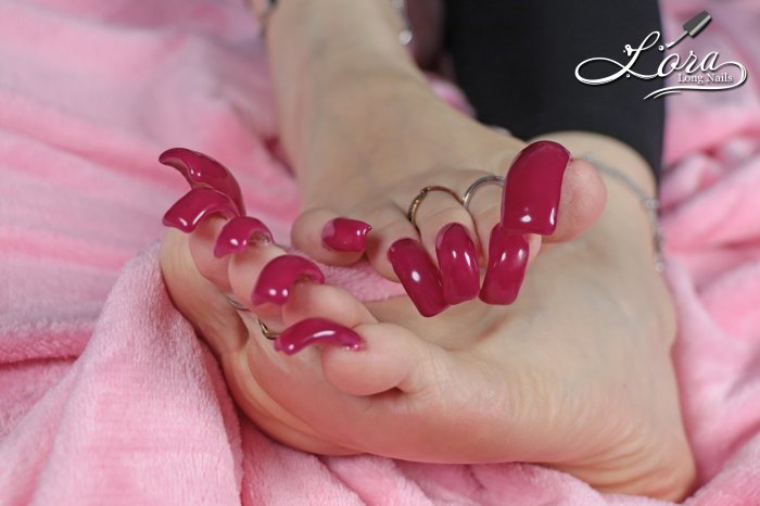 ❤️ Red toenails (photo shoot)
