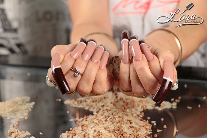 🍚Photo session for the video of tapping nails on glass