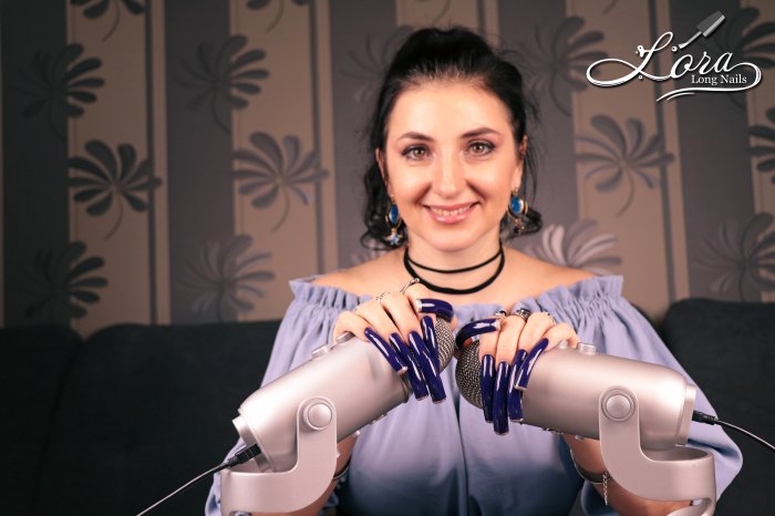 Photo to video with tapping and long blue nails