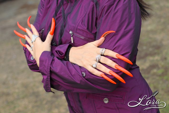 My new orange pointy nails