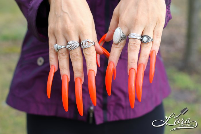 My new orange pointy nails