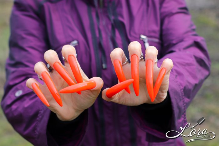 My new orange pointy nails