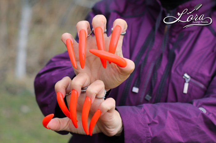 My new orange pointy nails