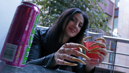 Photosession "Long Nails 😋 Metal CAN (tapping, drinking)"