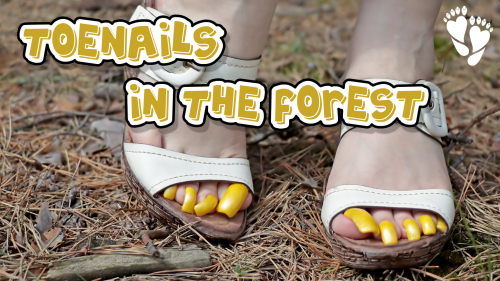 Long YELLOW TOENAILS in the FOREST 🌲