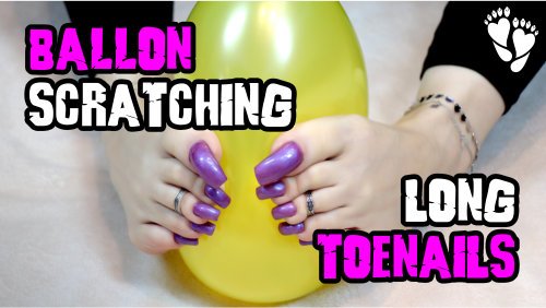 Balloon scratching 🎈 Long toenails 💍 Foot jewelry