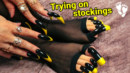 Long TOENAILS ⚫🟡 Trying on stockings